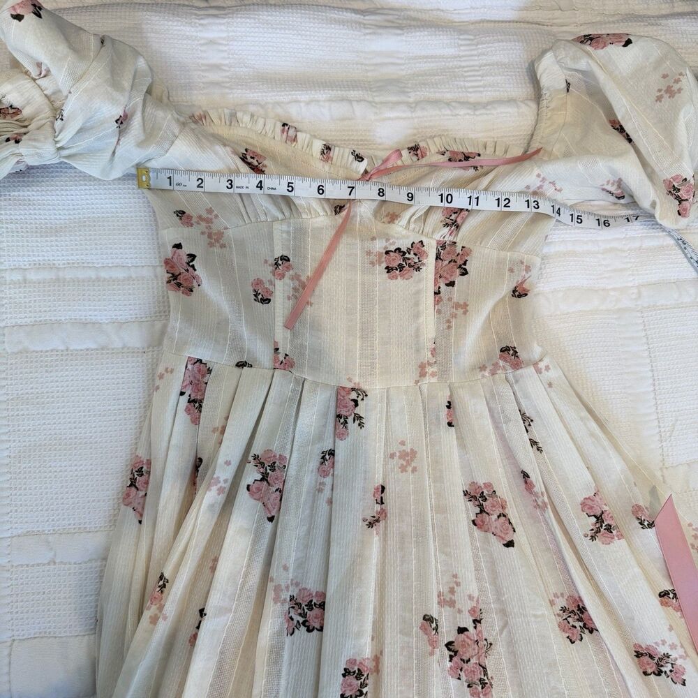 [ON HOLD NOT FOR SALE] Floral Off-Shoulder Dress - Picture 12 of 14